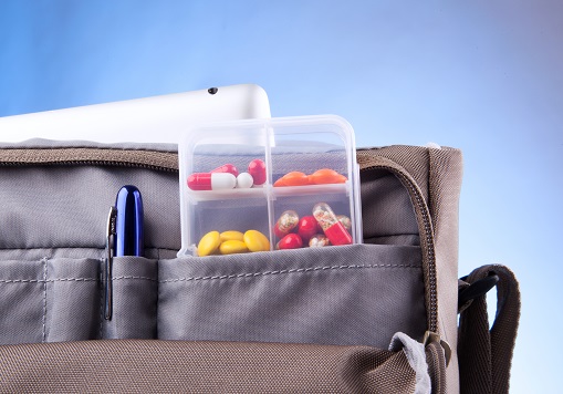 how-you-can-manage-your-medications-while-traveling